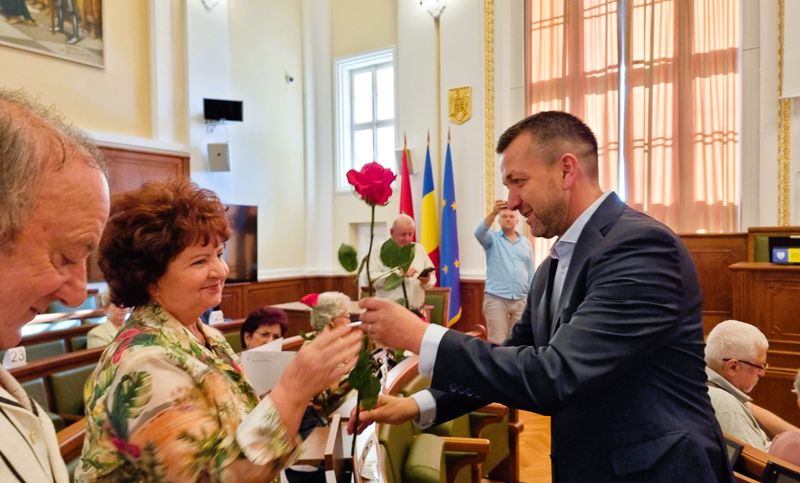 25 de cupluri din Oradea, premiate la cea de-a 11-a ediție „Nunta de Aur”